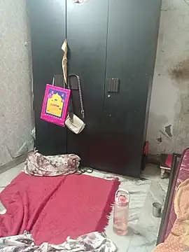 Ivy-09 online show from 04-21-26, 05:25