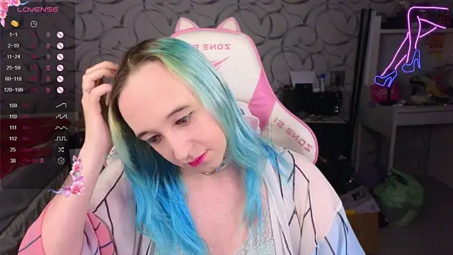 TheTrixy online show from 11-15-25, 06:55