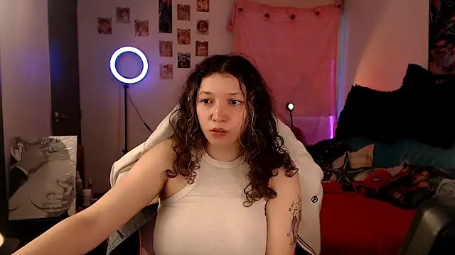 Snapshot of AllyDonfort chatting on 05-12-26, 10:40 AllyDonfort online show from 05-12-26, 10:40