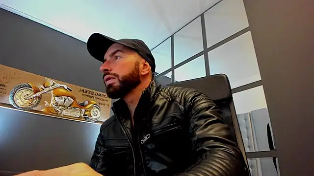 Snapshot of AronGrant chatting on 01-11-25, 12:07 AronGrant online show from 01-11-25, 12:07