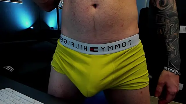 AronGrant online show from 03-10-26, 09:58