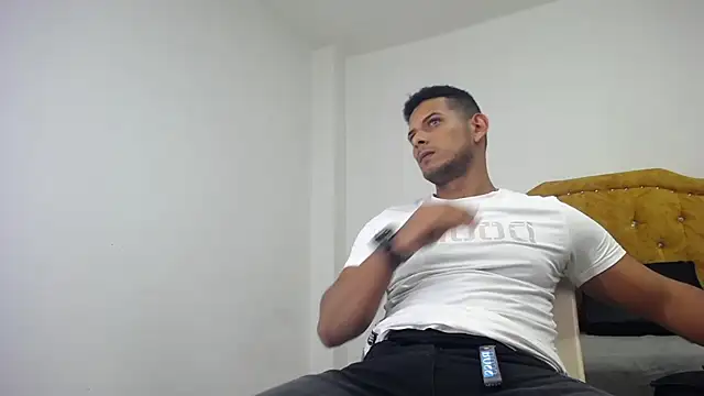 Chris Dick23 online show from 04-22-26, 06:16