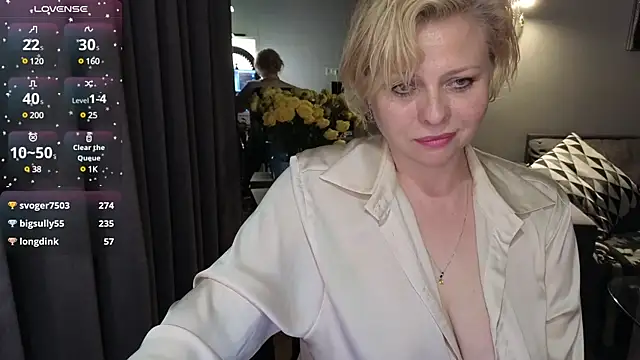 Snapshot of Gray_swann chatting on 02-19-25, 03:49 Gray swann online show from 02-19-25, 03:49