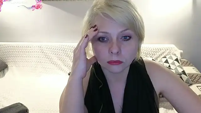 Snapshot of Gray_swann chatting on 03-05-25, 08:32 Gray swann online show from 03-05-25, 08:32