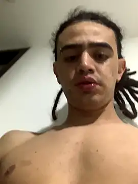 Snapshot of JovenDesobediente chatting on 10-01-25, 06:41 JovenDesobediente online show from 10-01-25, 06:41