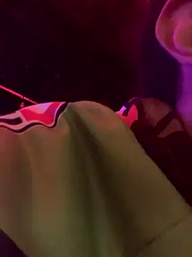 Snapshot of JovenDesobediente chatting on 10-20-25, 02:56 JovenDesobediente online show from 10-20-25, 02:56