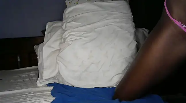 Snapshot of Sexyariahhh chatting on 01-10-25, 02:57 Sexyariahhh online show from 01-10-25, 02:57