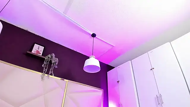 April bowie online show from 03-06-26, 11:28