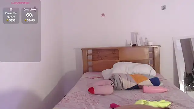  Camilla Castellar online show from 01-23-25, 10:22