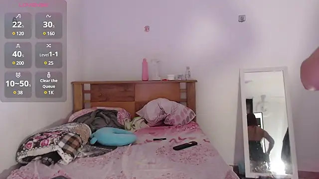  Camilla Castellar online show from 02-15-25, 09:26