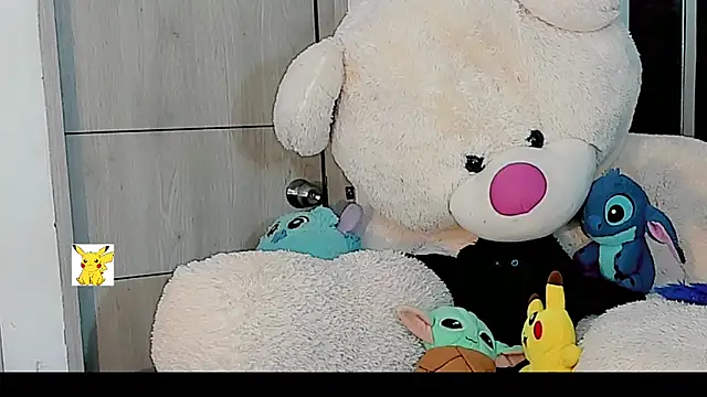 Snapshot of honey_skin chatting on 12-28-24, 07:55 honey skin online show from 12-28-24, 07:55