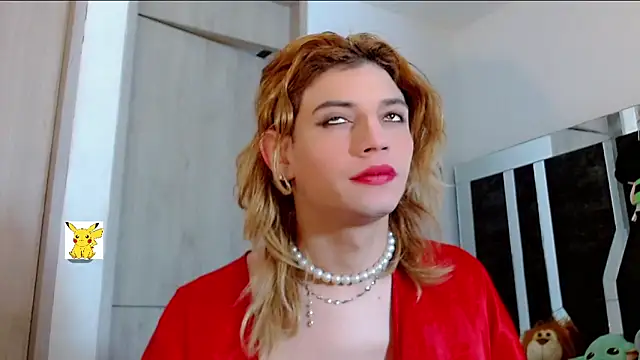 Snapshot of honey_skin chatting on 02-20-25, 02:35 honey skin online show from 02-20-25, 02:35