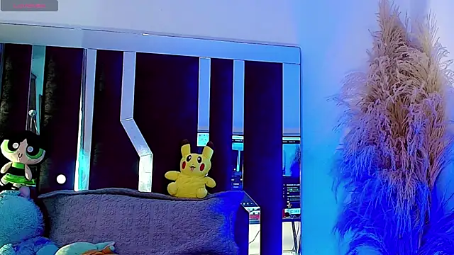 Snapshot of honey_skin chatting on 06-16-26, 12:19 honey skin online show from 06-16-26, 12:19