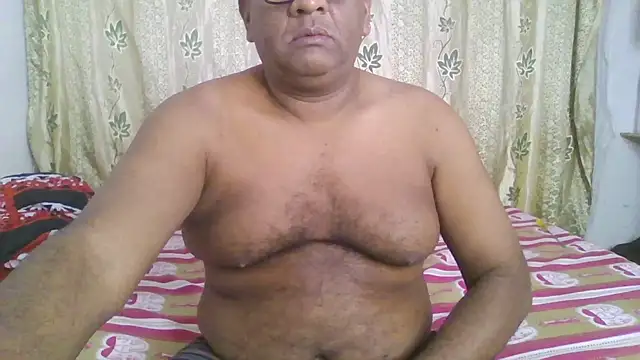 Snapshot of Beargryzzly chatting on 12-07-24, 02:42 Beargryzzly online show from 12-07-24, 02:42