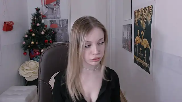 HeyDoraa online show from 01-21-25, 02:26