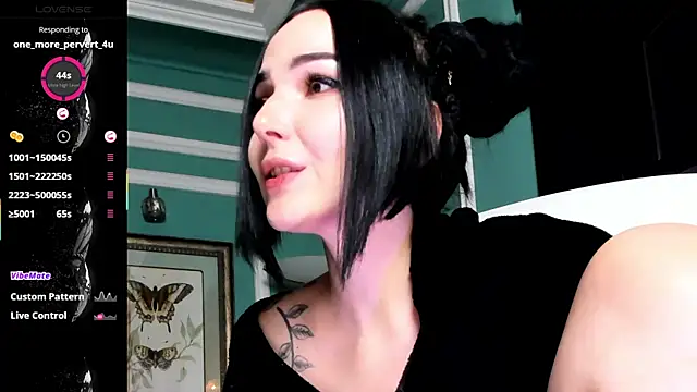 1Munique online show from 03-17-25, 04:43