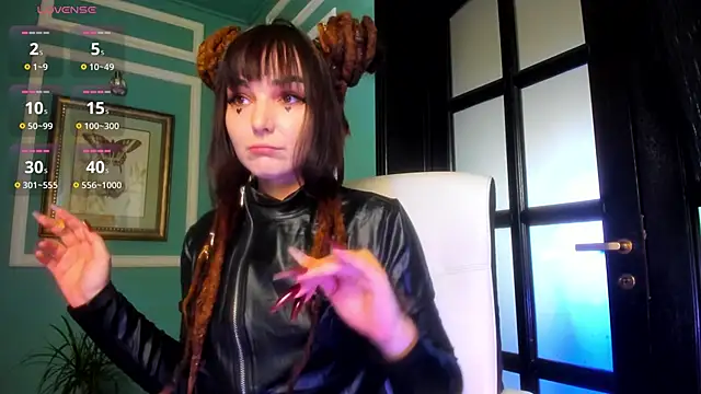 1Munique online show from 11-13-25, 11:20