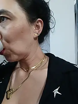 christine-x online show from 05-23-26, 10:36