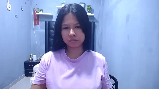 Letty Plugxo online show from 03-18-26, 02:42