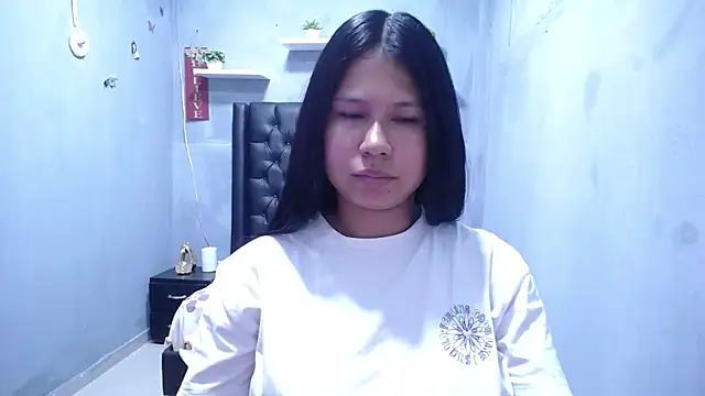 Snapshot of Letty_Plugxo chatting on 05-19-26, 01:50 Letty Plugxo online show from 05-19-26, 01:50