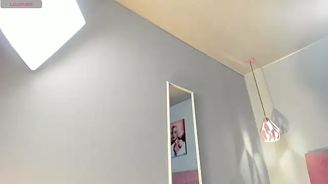 ScarletGV online show from 03-12-25, 05:13