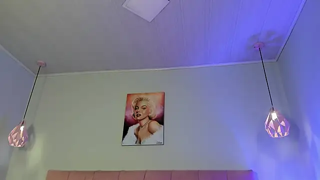 ScarletGV online show from 11-29-25, 05:43