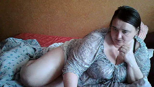 Snapshot of Liluboobs chatting on 03-17-25, 05:45 Liluboobs online show from 03-17-25, 05:45