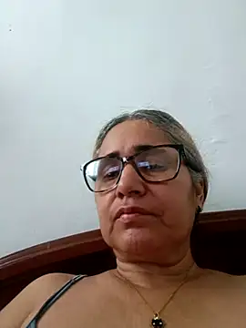  candi online show from 12-17-25, 01:39