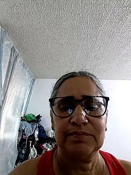 Snapshot of _candi chatting on 04-26-26, 11:52 candi online show from 04-26-26, 11:52