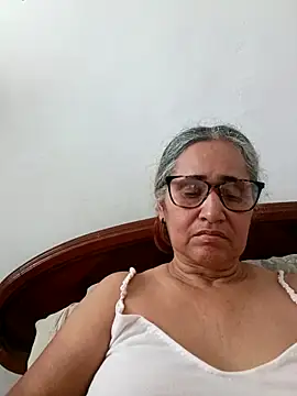 Snapshot of _candi chatting on 05-11-26, 04:15 candi online show from 05-11-26, 04:15