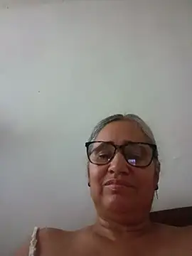 Snapshot of _candi chatting on 06-04-26, 11:27 candi online show from 06-04-26, 11:27
