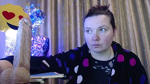 amorelara online show from 02-22-26, 07:40