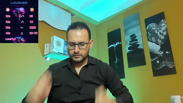 Snapshot of Jerry_hot1 chatting on 09-15-25, 10:15 Jerry hot1 online show from 09-15-25, 10:15