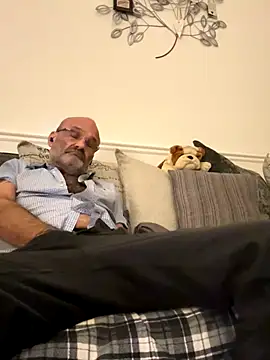 Shyboy817 online show from 11-08-25, 01:39