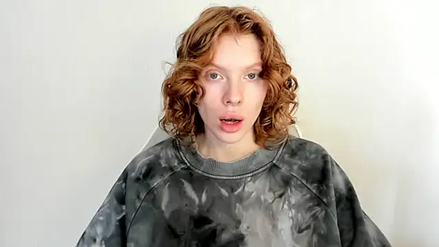 StellaDavis online show from 12-16-25, 08:08