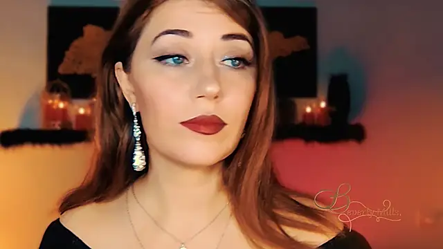 MissBeverlyMills online show from 11-02-25, 02:25