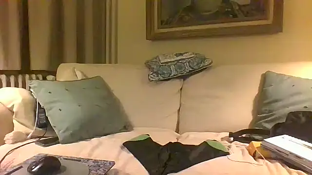 Snapshot of Alain-Bertrand chatting on 11-24-25, 10:53 Alain-Bertrand online show from 11-24-25, 10:53