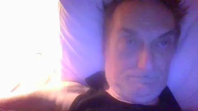 Snapshot of Alain-Bertrand chatting on 01-14-26, 01:11 Alain-Bertrand online show from 01-14-26, 01:11