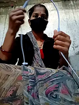 Snapshot of Anushka_Ji chatting on 02-03-25, 04:04 Anushka Ji online show from 02-03-25, 04:04