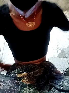 Snapshot of Anushka_Ji chatting on 02-11-25, 07:44 Anushka Ji online show from 02-11-25, 07:44