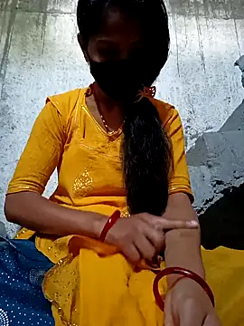 Snapshot of Anushka_Ji chatting on 02-14-25, 08:10 Anushka Ji online show from 02-14-25, 08:10