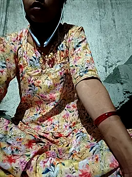 Snapshot of Anushka_Ji chatting on 02-19-25, 04:33 Anushka Ji online show from 02-19-25, 04:33