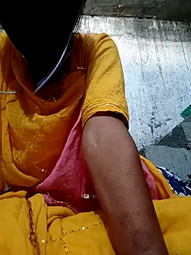 Snapshot of Anushka_Ji chatting on 03-06-25, 07:14 Anushka Ji online show from 03-06-25, 07:14