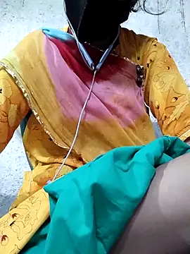 Snapshot of Anushka_Ji chatting on 10-05-25, 08:12 Anushka Ji online show from 10-05-25, 08:12