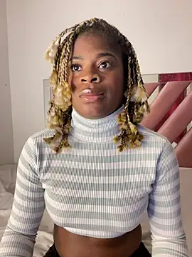 Snapshot of Tamara_Lubezkii chatting on 02-21-25, 06:15 Tamara Lubezkii online show from 02-21-25, 06:15