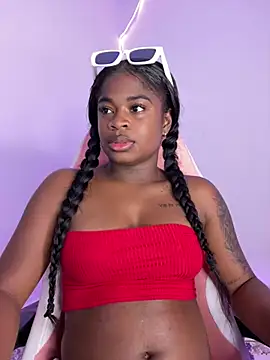 Snapshot of Tamara_Lubezkii chatting on 03-22-25, 11:20 Tamara Lubezkii online show from 03-22-25, 11:20