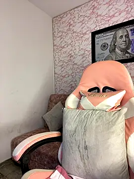 Snapshot of Tamara_Lubezkii chatting on 09-09-25, 12:10 Tamara Lubezkii online show from 09-09-25, 12:10