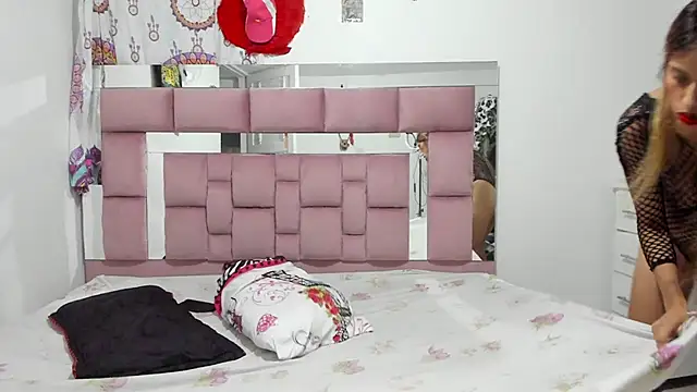 bigcock iris08 online show from 12-13-24, 10:23