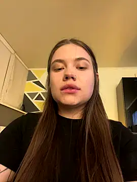 Snapshot of Vikki_toriya chatting on 09-26-25, 09:30 Vikki toriya online show from 09-26-25, 09:30