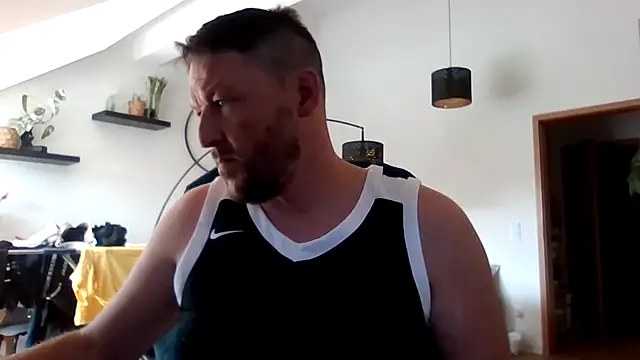 BennyLommy online show from 07-20-26, 01:35